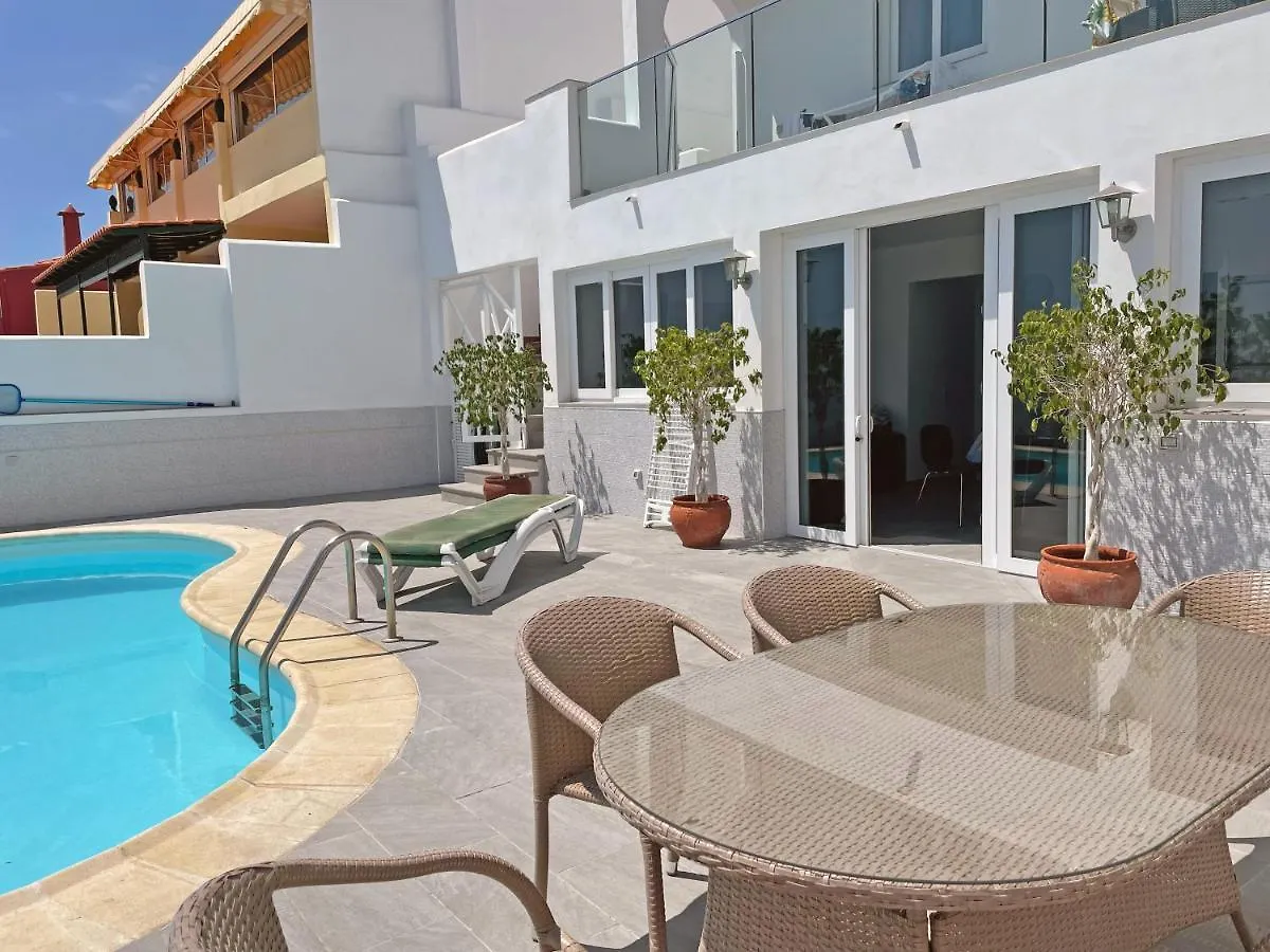 Adeje Deluxe Villas Santa Monica 아데제 호텔